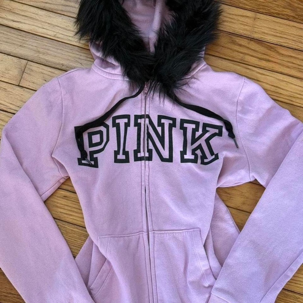 Y2K 2000sstyle Upcycled Purple and black Victorias Secret PINK faux fur zip-up - Picture 7 of 7